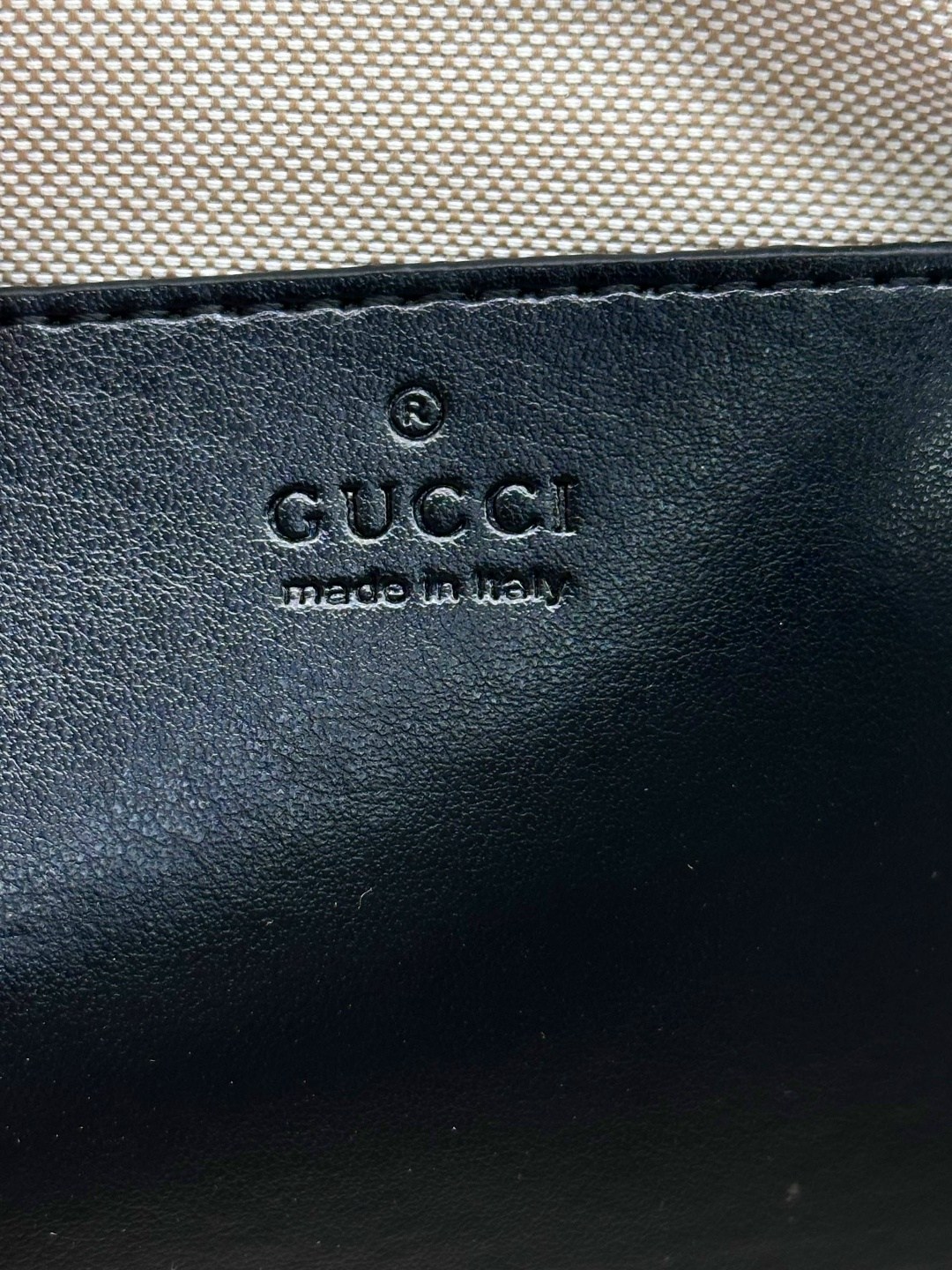 gucci сумка,женская сумка gucci,сумка гуччи,сумка шоппер гуччи,сумка gucci gg matelassé handbag черный