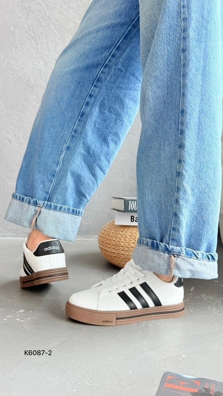 ,кроссовки adidas,низкие кроссовки,кеды adidas,женские кроссовки