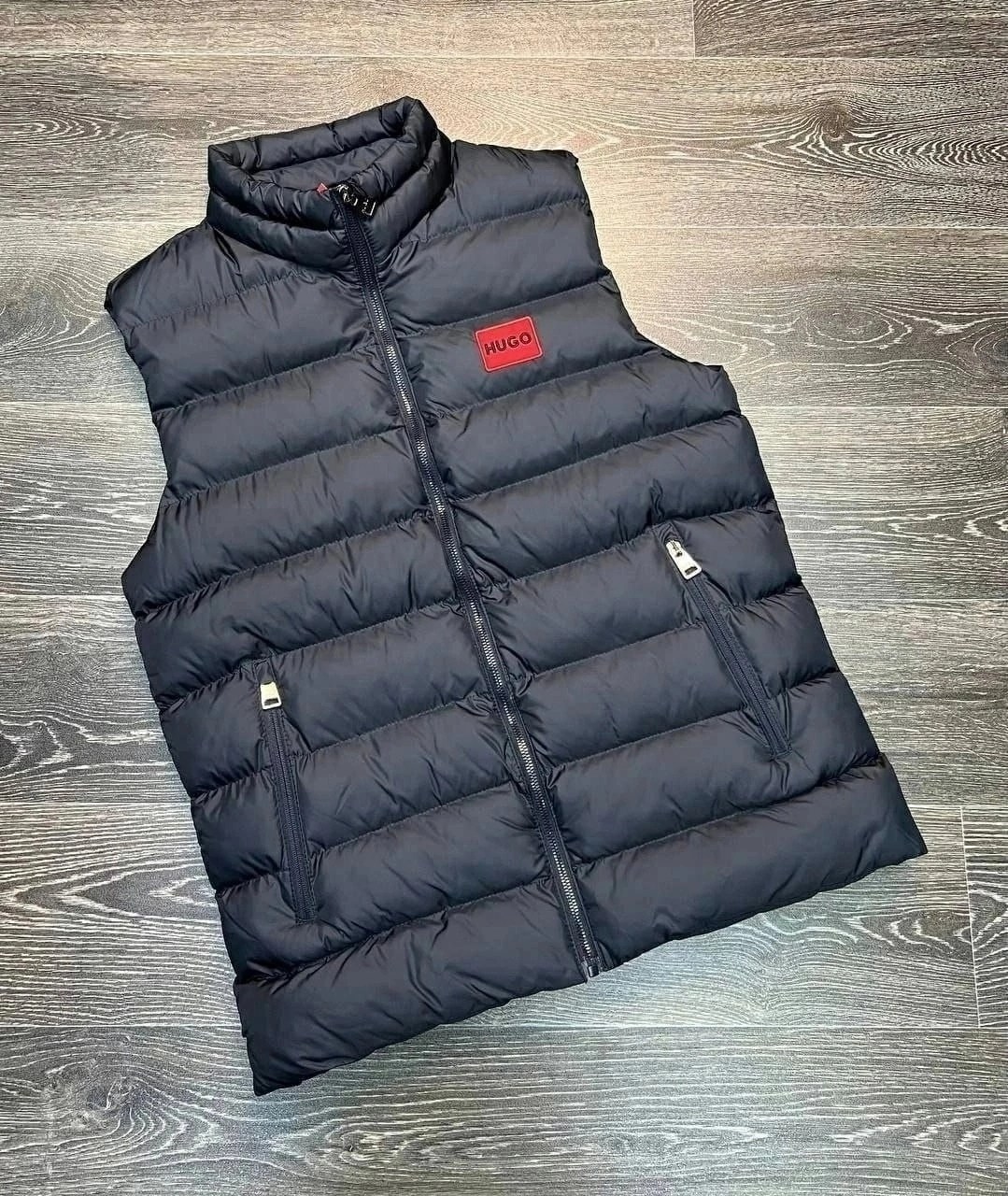 жилетка hugo boss,мужская жилетка,жилетка спортивная,жилетки,жилет мужской