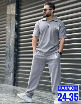 Костюм