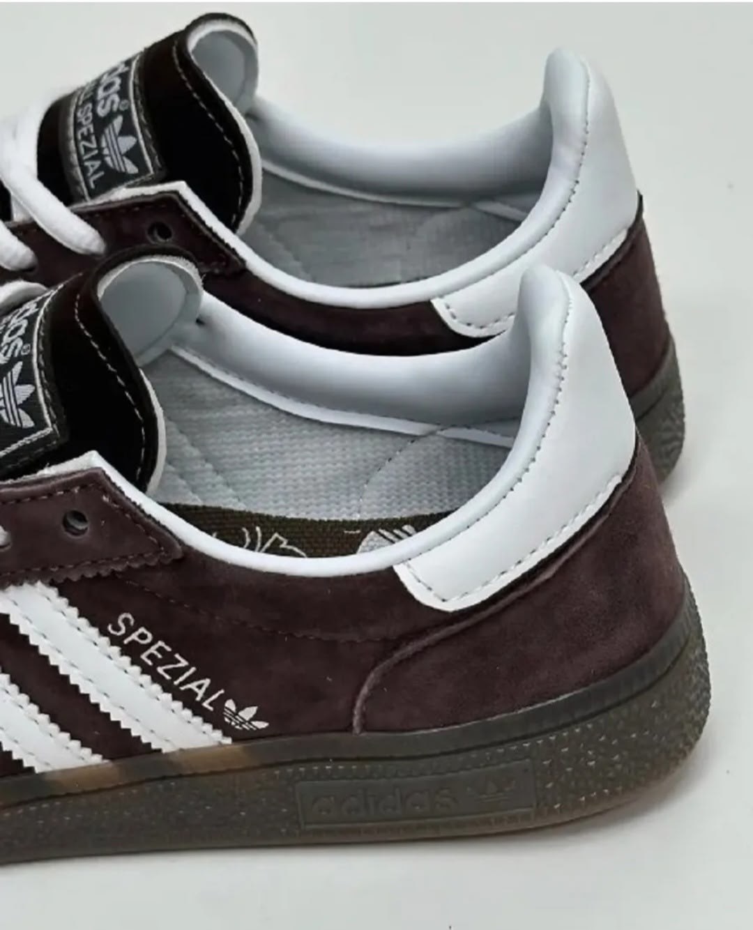 кроссовки adidas spezial,adidas handball spezial brown,adidas handball spezial shadow brown gum,adidas spezial handball brown spzl sneakers low top retro trainers men,