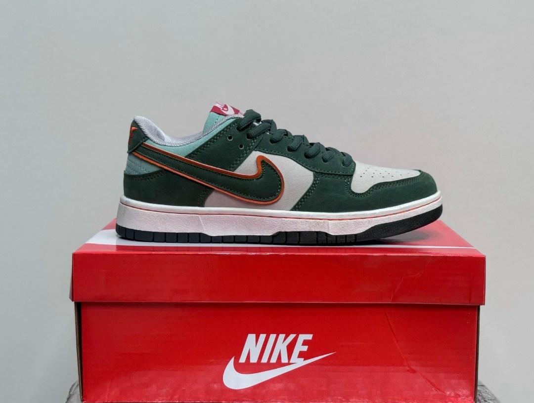 кроссовки nike dunk sb,nike dunk low,nike sb dunk low 'grey/gum',кроссовки,кроссовки nike sb dunk low wolf grey