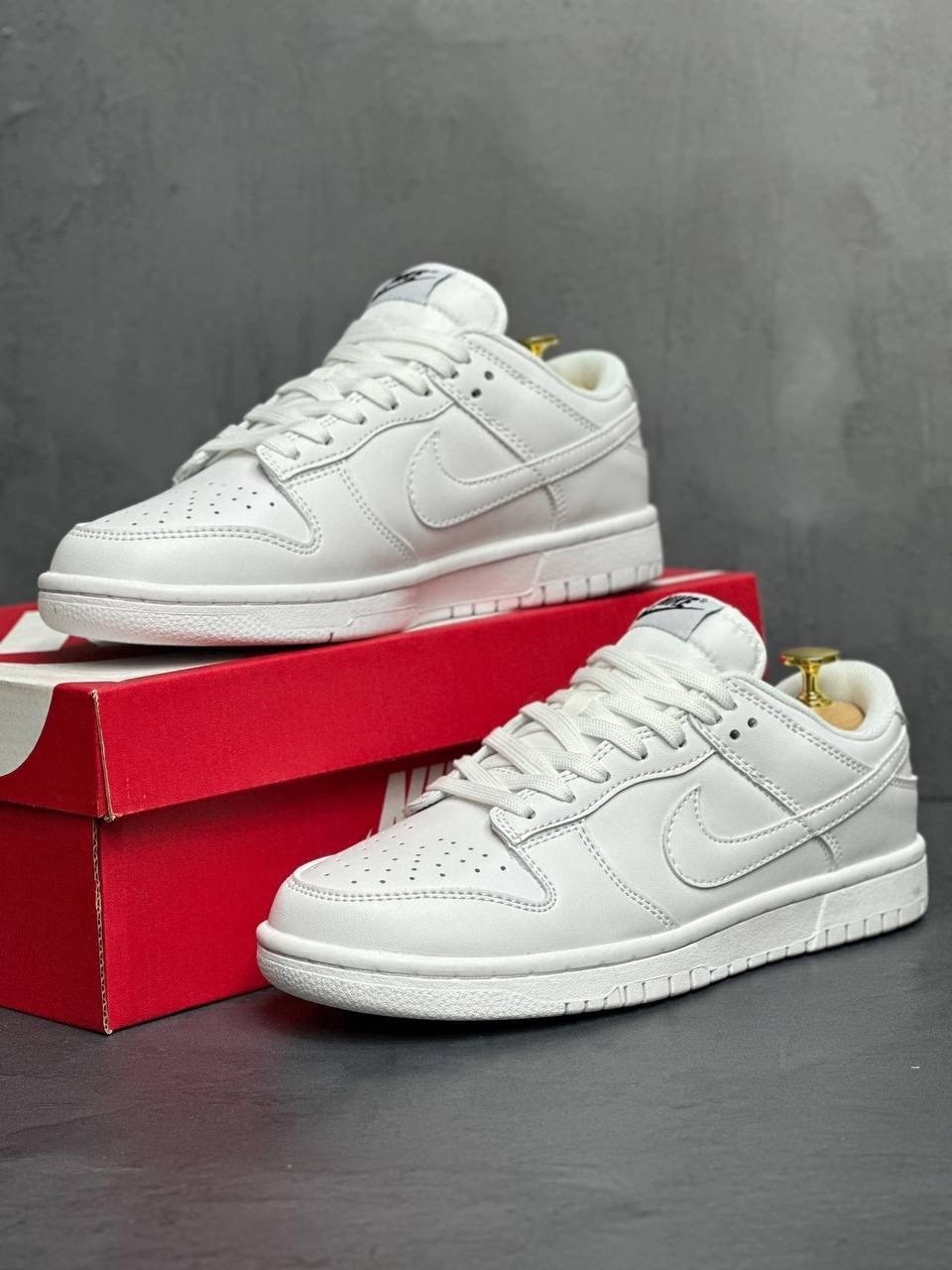 nike dunk low triple white,кроссовки,кросcовки nike air force 1,nike dunk low white,кроссовки nike sb dunk low