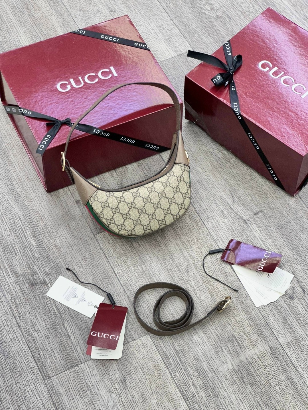 сумка gucci,сумка женская gucci,gucci сумка на плечо полумесяц,мини сумка gucci,мини сумка gucci натуральная кожа и канва