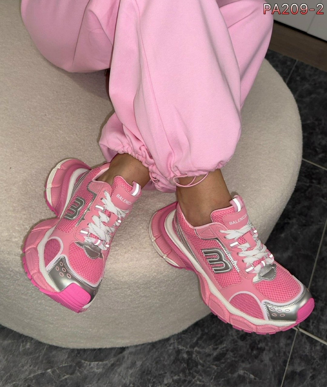 кроссовки женские balenciaga,кроссовки balenciaga,кроссовки баленсиага женские,баленсиага кроссовки розовые,женские кроссовки