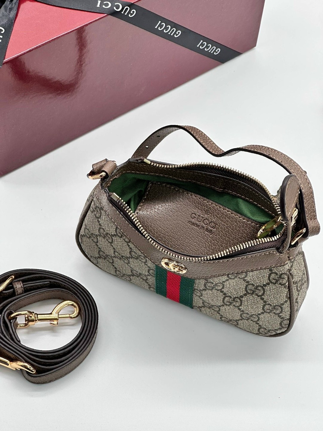 повседневная женская сумка gucci,сумка gucci,женская сумка gucci,сумка гуччи,сумка гуччи женская