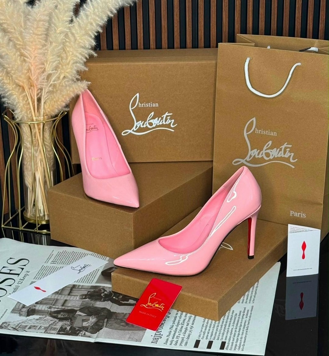 christian louboutin туфли,,christian louboutin pigalle patent black heels size 39.5,женские туфли лодочки,christian louboutin женские туфли на высоком