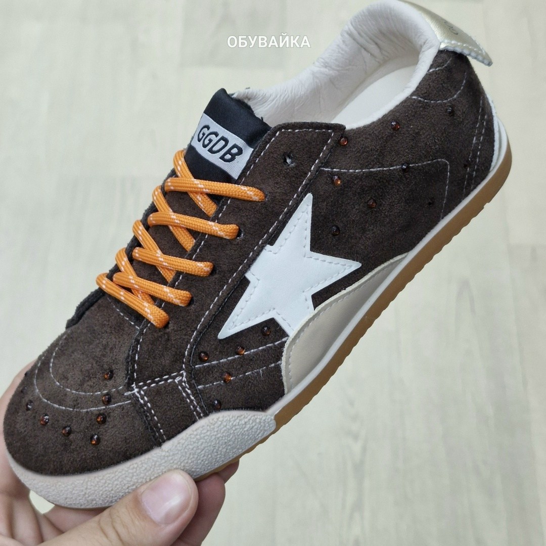 ,кроссовки golden goose,кеды super-star с блестками golden goose черный,кеды golden goose,стильные кеды