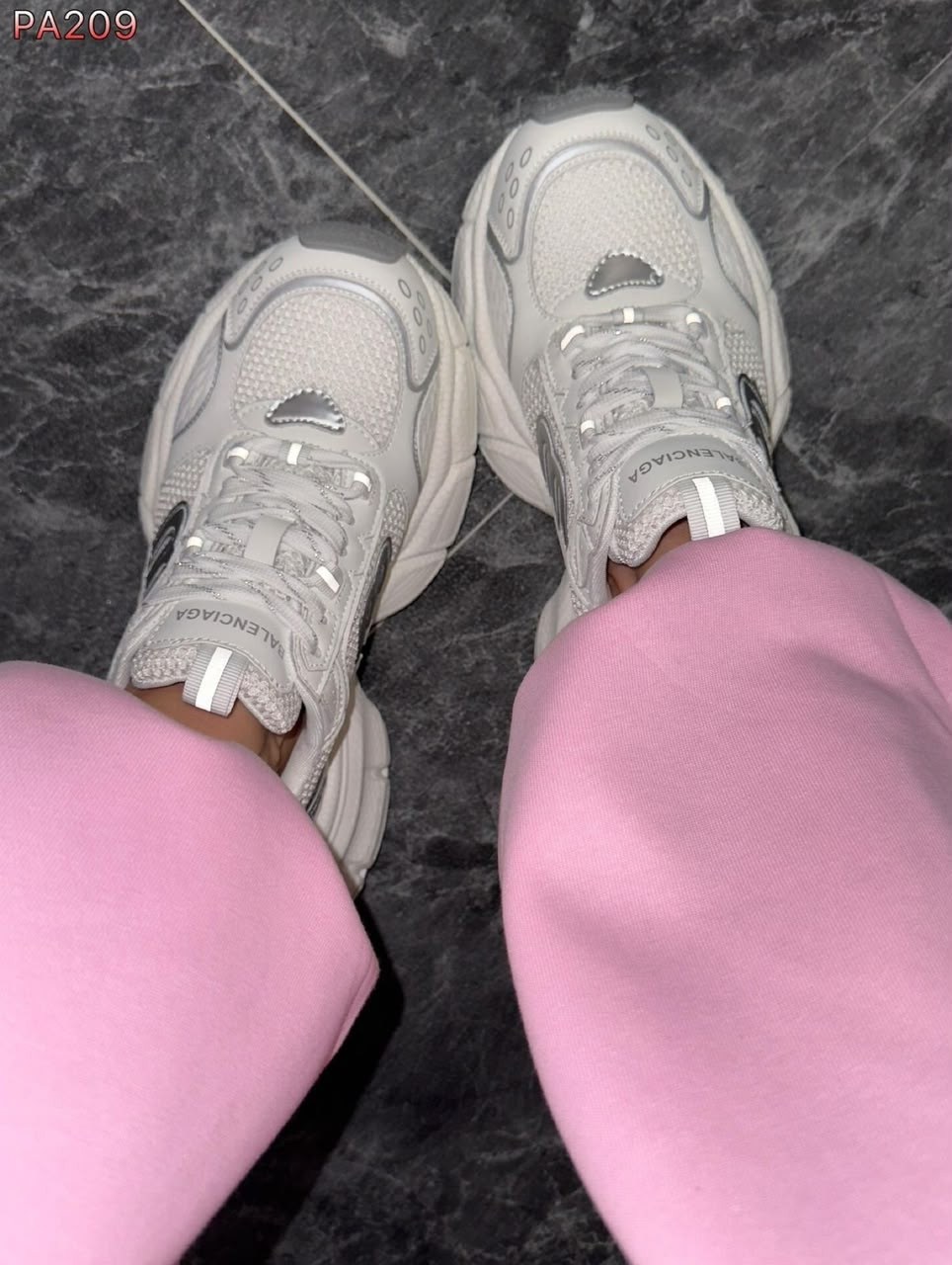 кроссовки женские balenciaga,брюки широкие,розовые штаны,брюки розовые,спортивные брюки