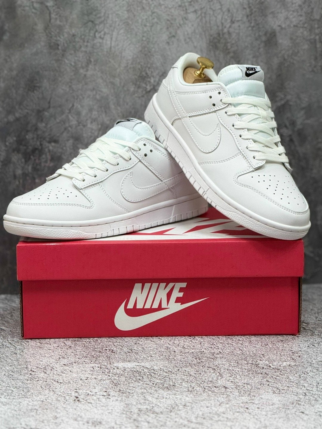 nike dunk low triple white,кроссовки nike dunk sb low,кроссовки nike dunk low,кроссовки,кросcовки nike air force 1