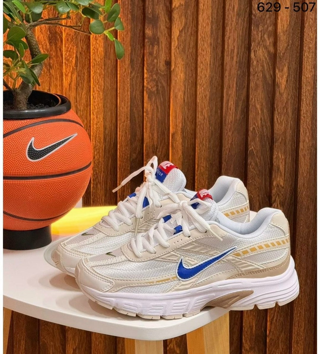 кроссовки,кроссовки nike,кроссовки мужские женские,женские кроссовки nike,кроссовки nike initiator