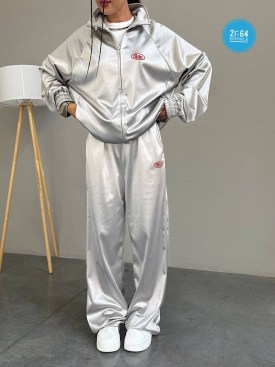 Костюм