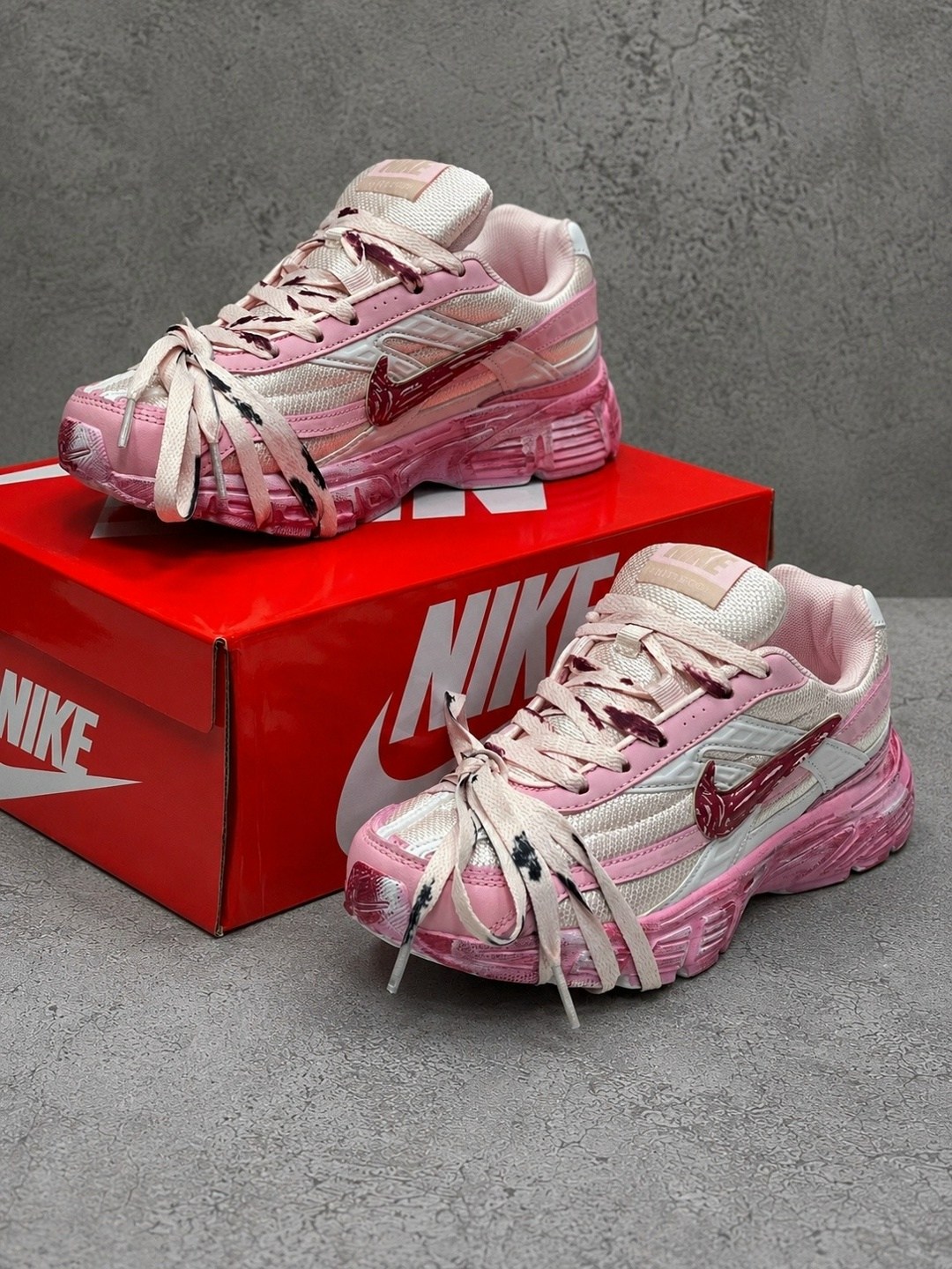кроссовки nike женские,кроссовки nike initiator pink,женские беговые кроссовки nike initiator ярко-розовый,кроссовки nike initiator розовый,кроссовки nike initiator pink custom
