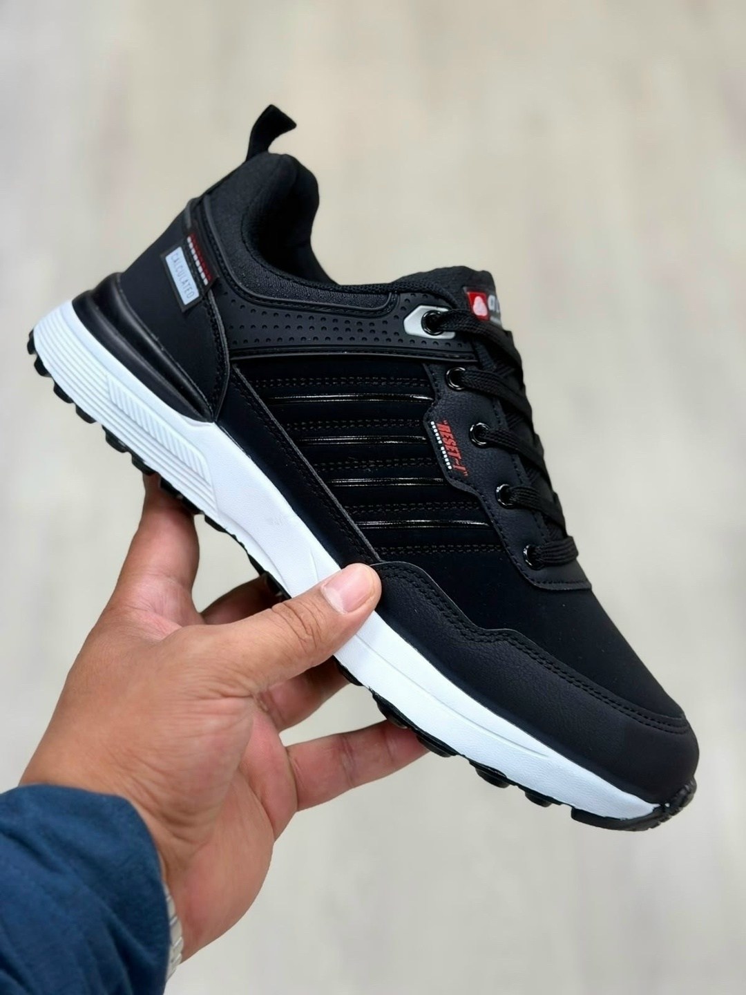 мужские кроссовки,кроссовки adidas мужские,кроссовка мужской, мужская кроссовки,кроссовки для мужчин