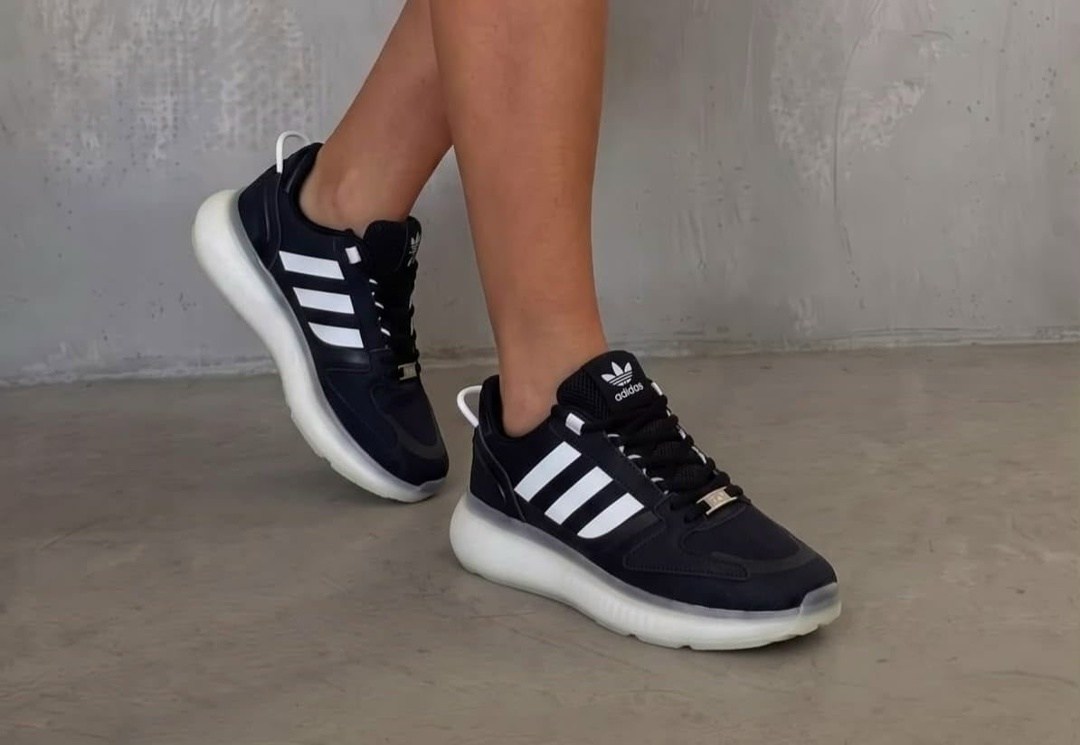 кроссовки, женская,женские кроссовки,кроссовки adidas,кроссовки адидас