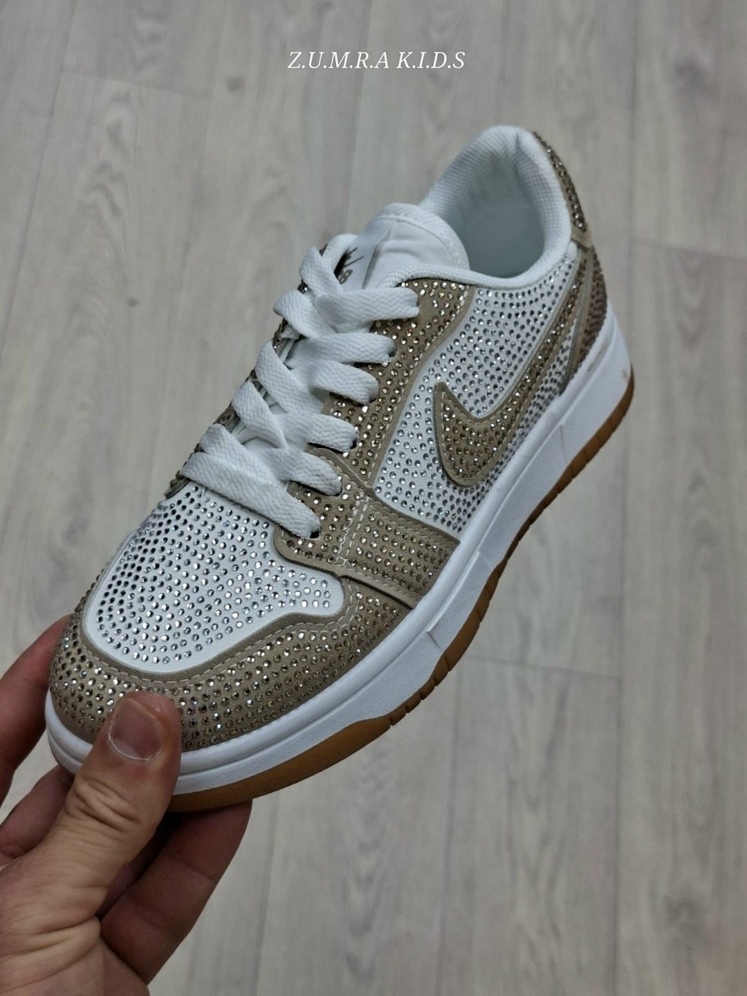 кроссовки,кроссовки женскиe,найк кроссовки женские блестящие,nike кроссовки,обуви