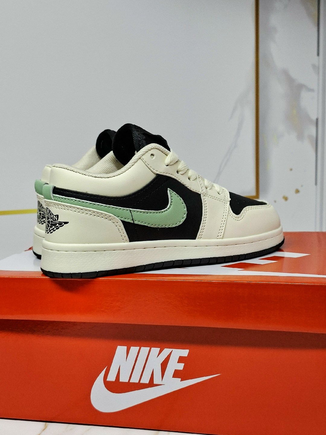 кроссовки,,женские кроссовки,кроссовки модные,кроссовки nike air jordan