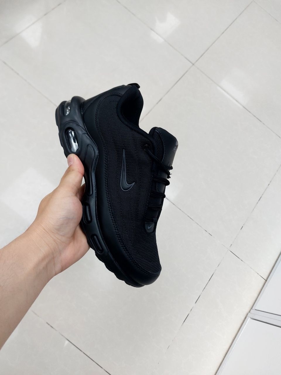 кроссовки nike air max tn plus,кроссовки мужские nike air max tn plus,nike air max plus tn,кроссовки nike air max plus,кроссовки