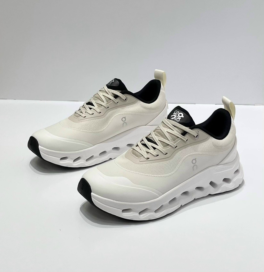 кроссовки on,кроссовки on loewe x cloudtilt 2 tan white gum,кроссовки cloudtilt 2 tan white gum из коллаборации с loewe on running,loewe кроссовки,дышащие кроссовки