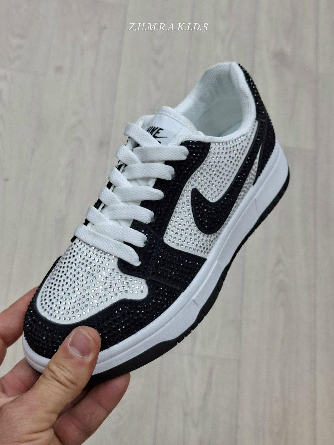 кроссовки,кроссовки женскиe,найк кроссовки женские блестящие,nike кроссовки,обуви