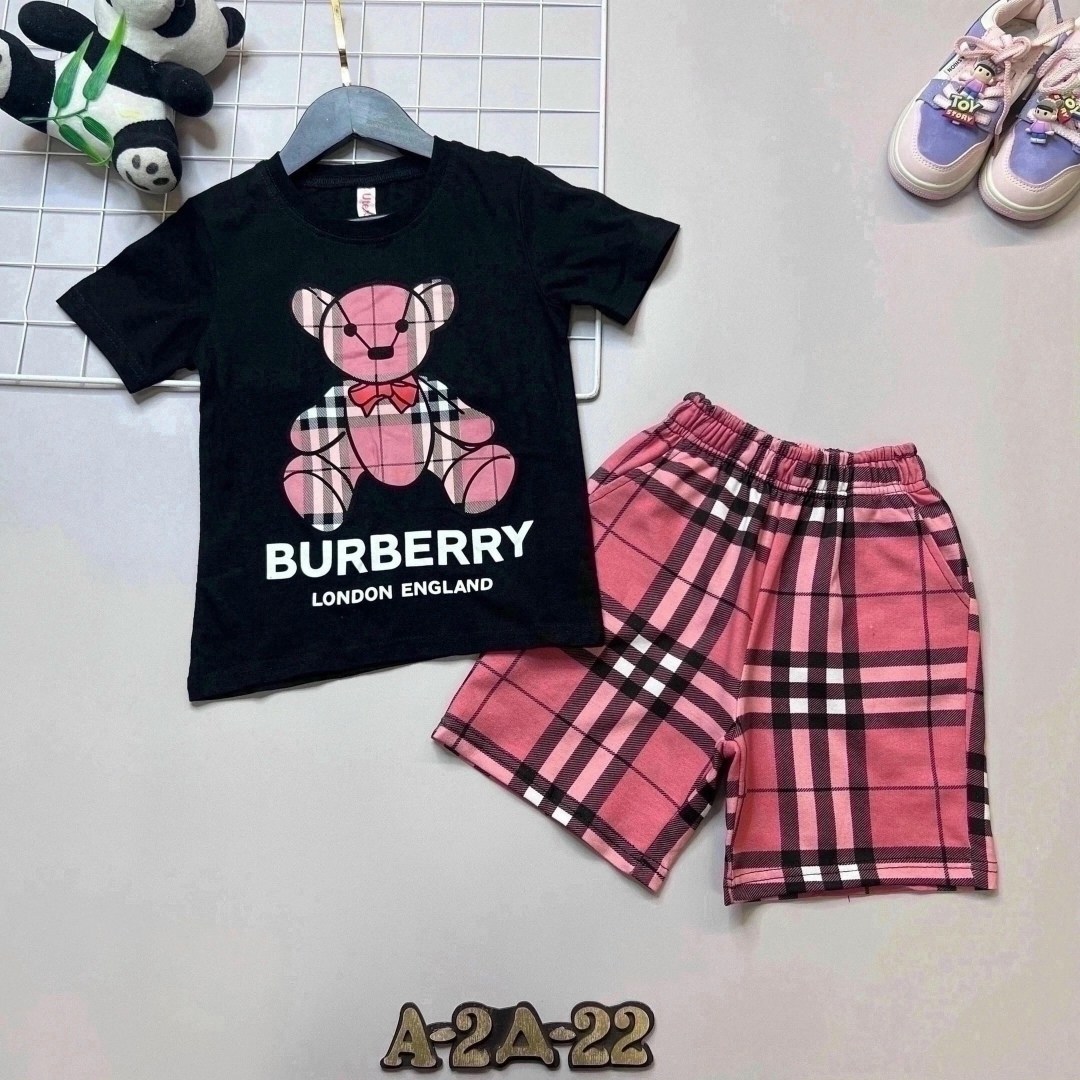 костюм детский,комплект одежды burberry,костюм для девочек,детские костюмы,