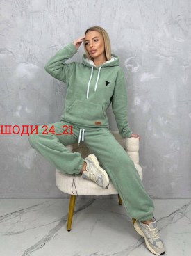 Костюм