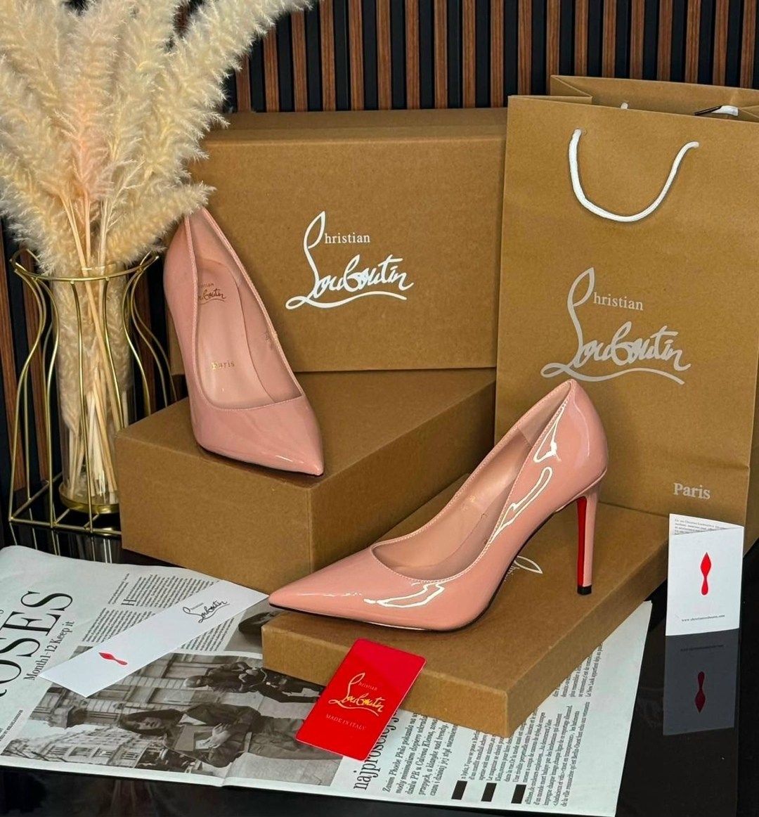 christian louboutin туфли,,christian louboutin pigalle patent black heels size 39.5,женские туфли лодочки,christian louboutin женские туфли на высоком