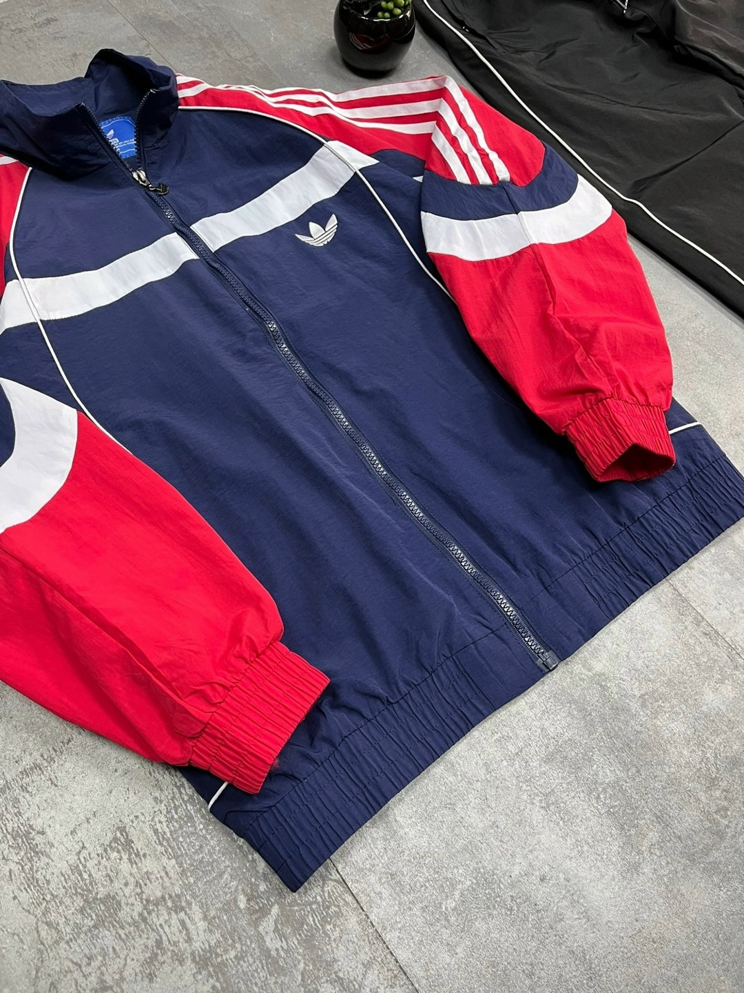adidas original,adidas originals adidas,лейбл адидас,куртка с подкладкой