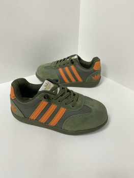 Кроссовки