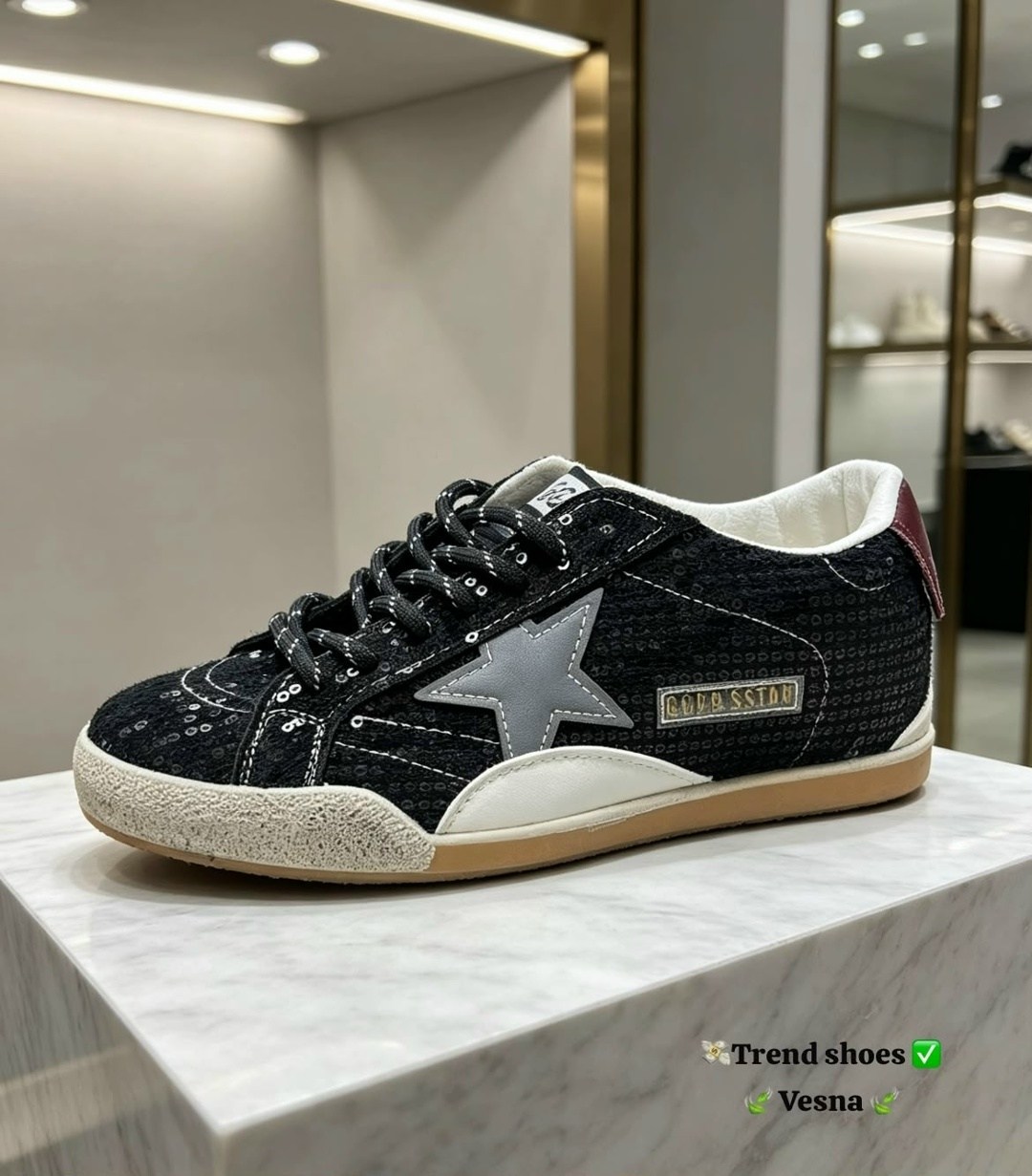 кроссовки golden goose ball star,,замшевые кроссовки,кроссовки golden goose,кеды super-star с блестками golden goose черный