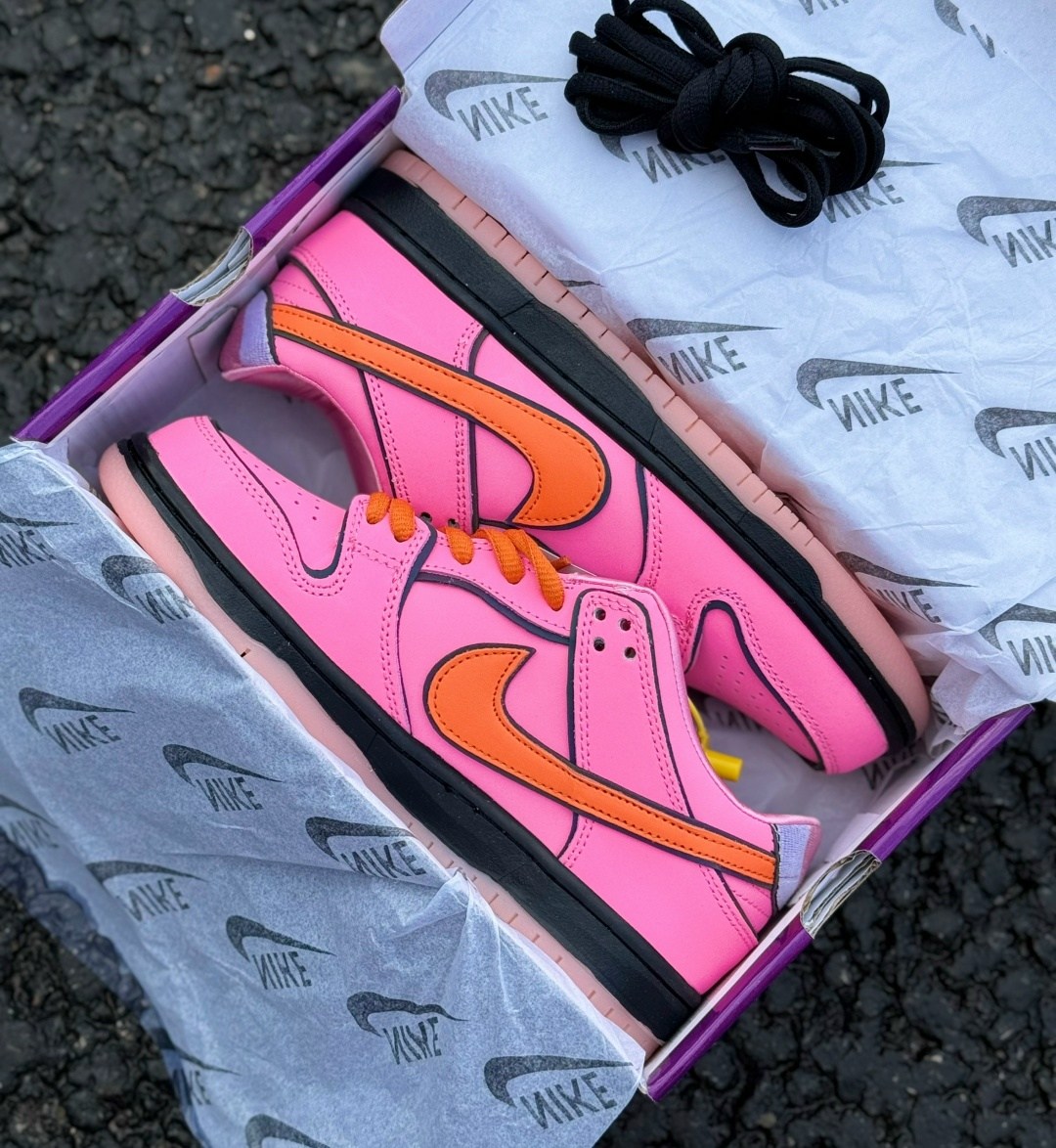 nike sb dunk low the powerpuff girls blossom,the powerpuff girls x nike sb dunk low "blossom",nike dunk low,nike sb dunk low pro,nike sb dunk low
