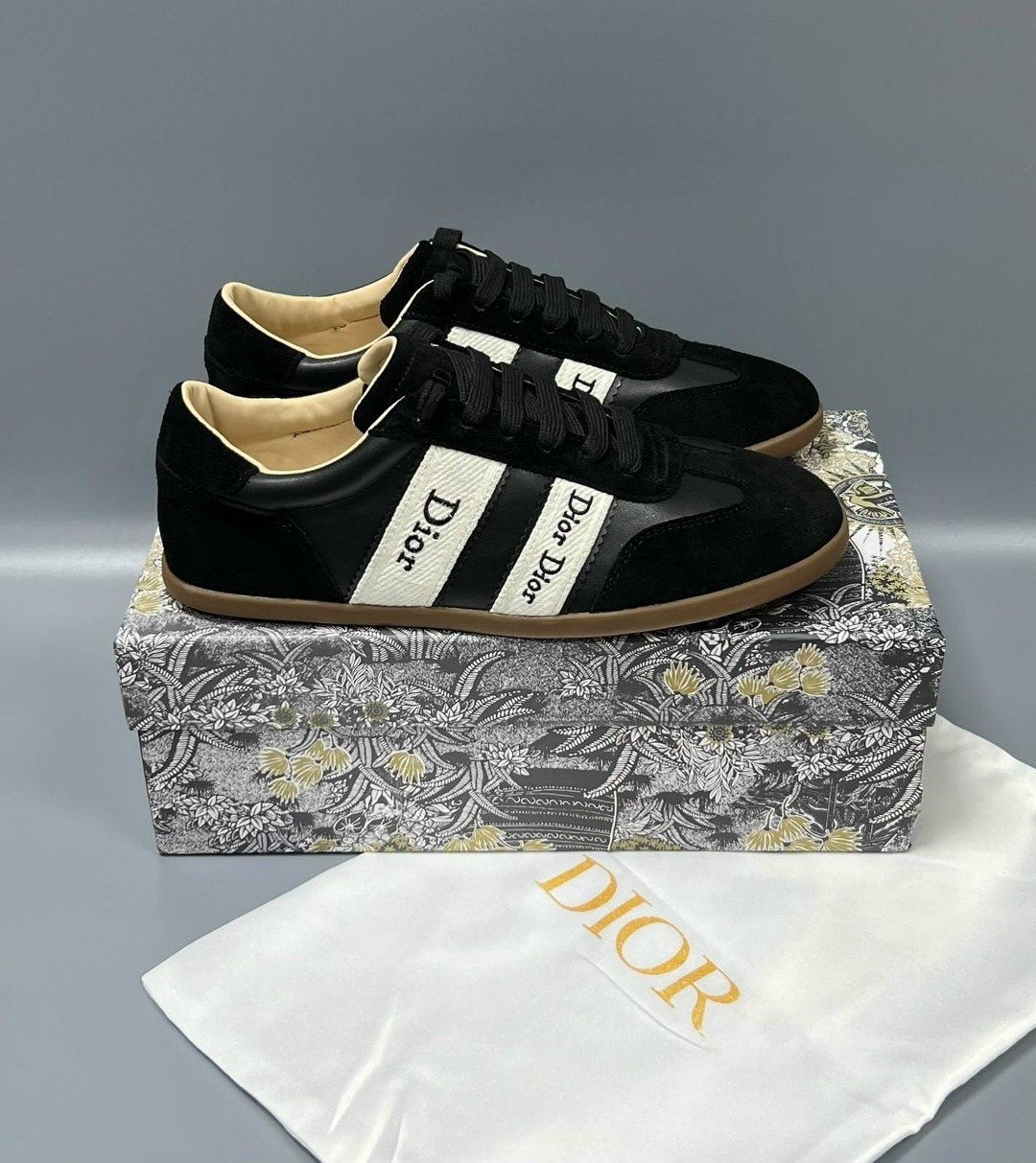 ,кроссовки женскиe,кроссовки adidas,кроссовки молодежные, женская