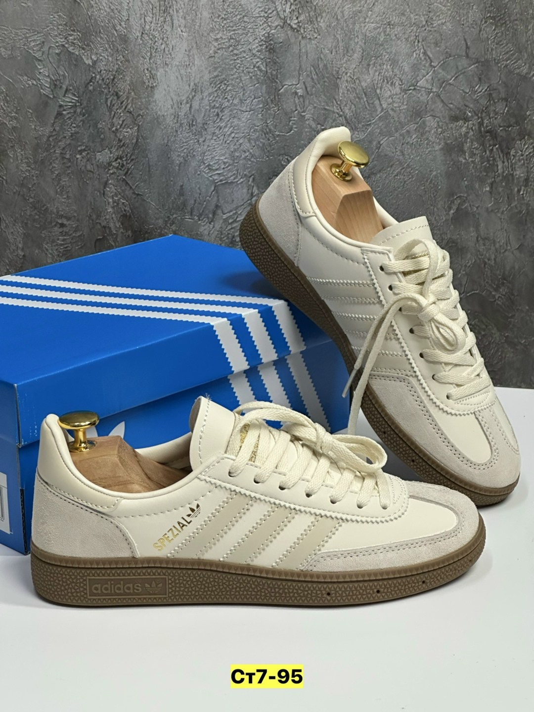 кроссовки adidas spezial,кроссовки adidas handball spezial,adidas handball spezial,spezial adidas,adidas originals handball spezial
