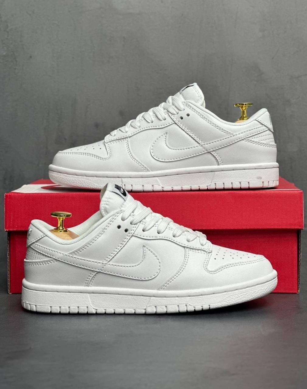 nike dunk low triple white,кроссовки,кросcовки nike air force 1,nike dunk low white,кроссовки nike sb dunk low