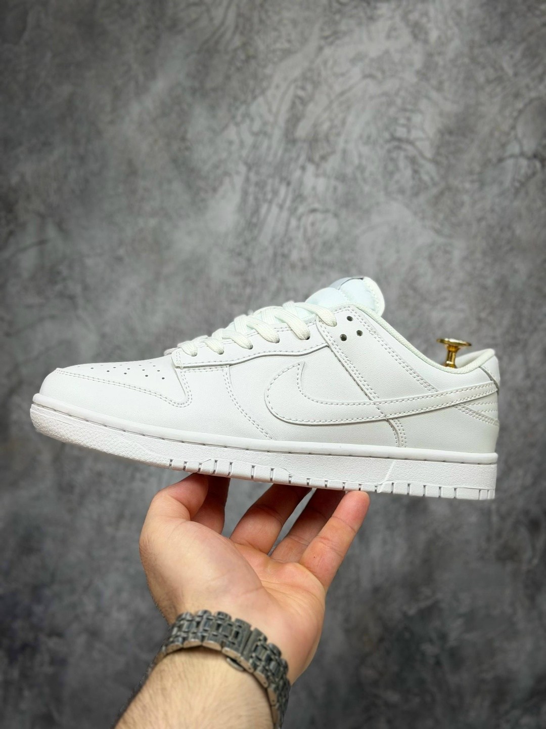 nike dunk low triple white,кроссовки nike dunk sb low,кроссовки nike dunk low,кроссовки,кросcовки nike air force 1