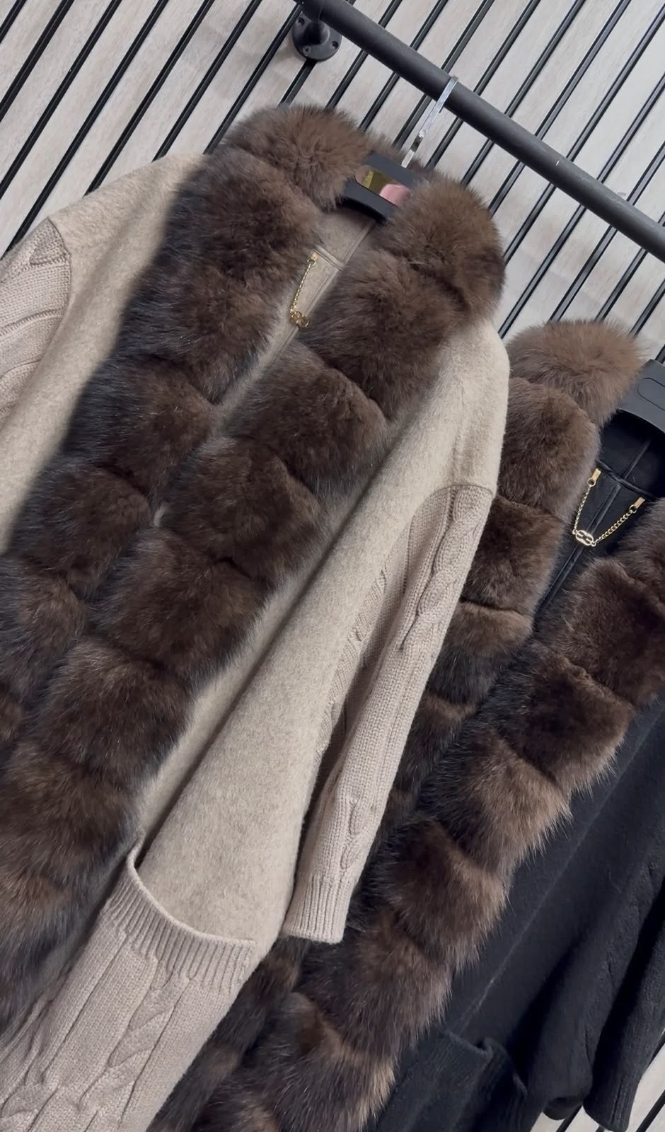 пальто с мехом,пальто с натуральным мехом соболя northfox,соболь пальто,пальто с натуральным мехом,кардиган с мехом