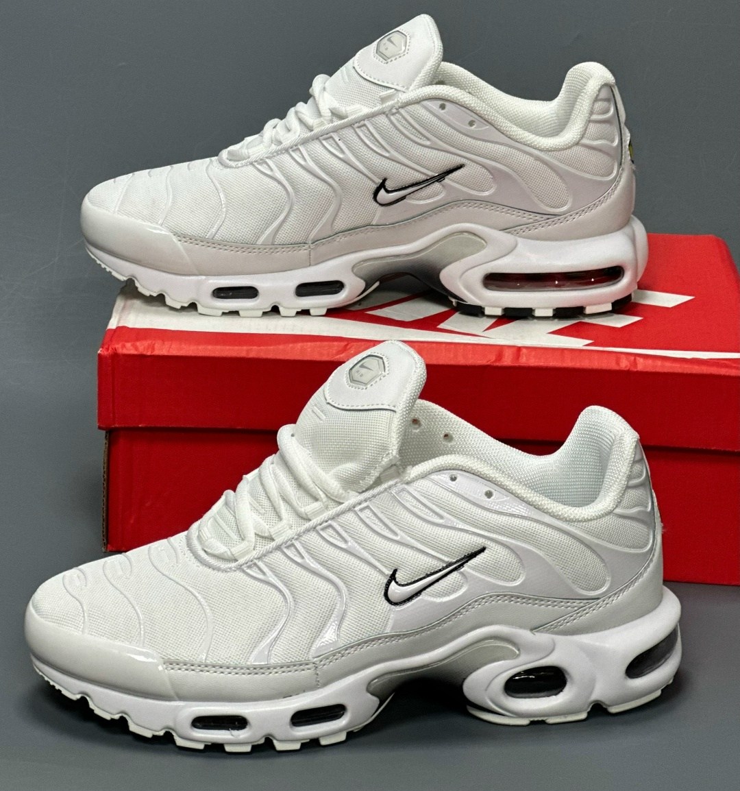 кроссовки nike air max tn plus,кроссовки мужские nike air max plus,кроссовки nike air max tn plus мужские,nike air max tn plus,кроссовки nike air max plus