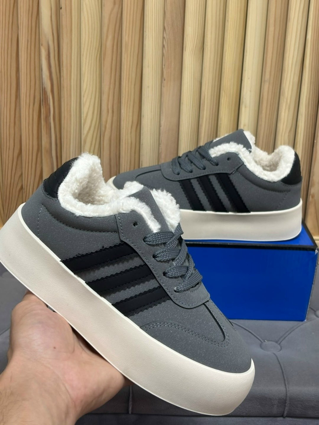 зимние кроссовки adidas campus,зимние женские кроссовки adidas campus black white fur мех,зимние кроссовки adidas campus с мехом,кроссовки adidas campus женские зимние с мехом,кроссовки адидас кампус