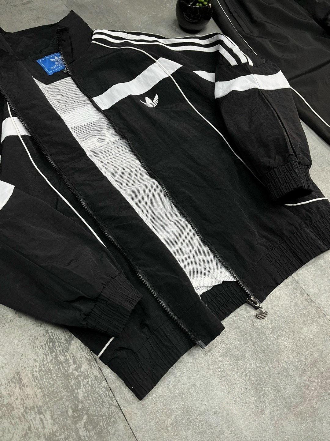 adidas original,adidas originals adidas,лейбл адидас,куртка с подкладкой