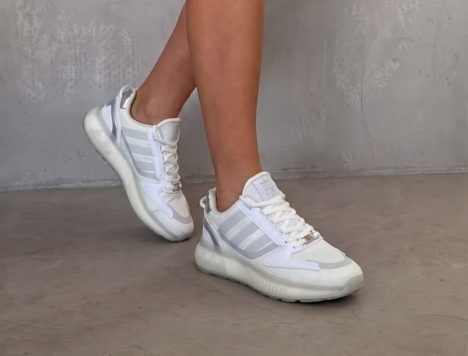 кроссовки, женская,женские кроссовки,кроссовки adidas,кроссовки адидас