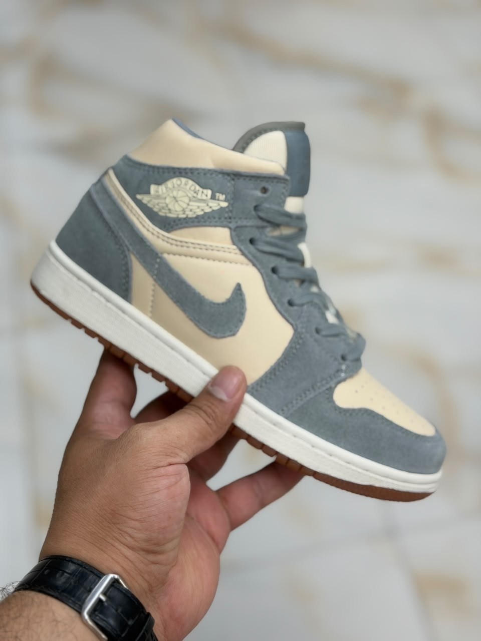 кроссовки женские nike air jordan 1,кроссовки nike air jordan 1,nike air jordan 1 mid se,женские кроссовки nike,nike air jordan 1 mid