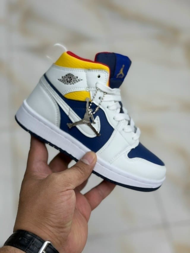 женские кроссовки nike air jordan 1,nike air jordan 1 mid milan,кроссовки детские nike jordan,nike air jordan 1 mid,кроссовки nike air jordan 1 retro high