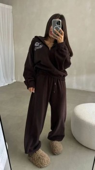 Костюм