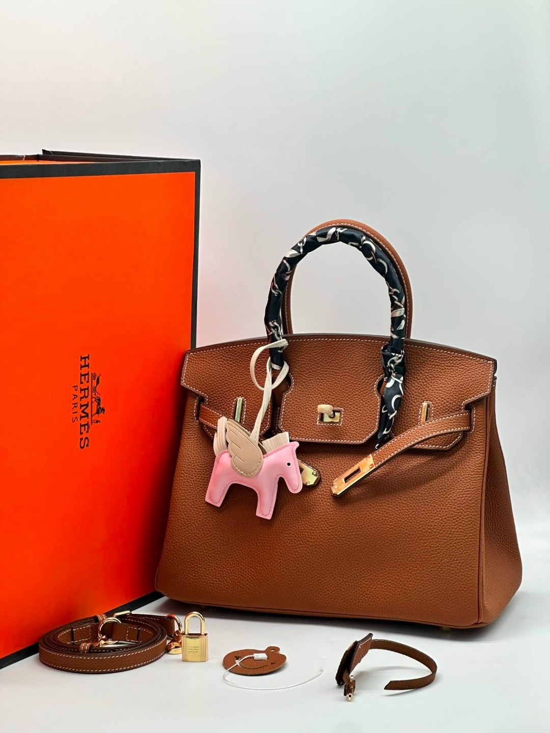 сумка hermes,hermes женская сумка,сумка hermes birkin гермес биркин оранжевый,сумка hermes birkin,сумка hermes birkin с лошадкой