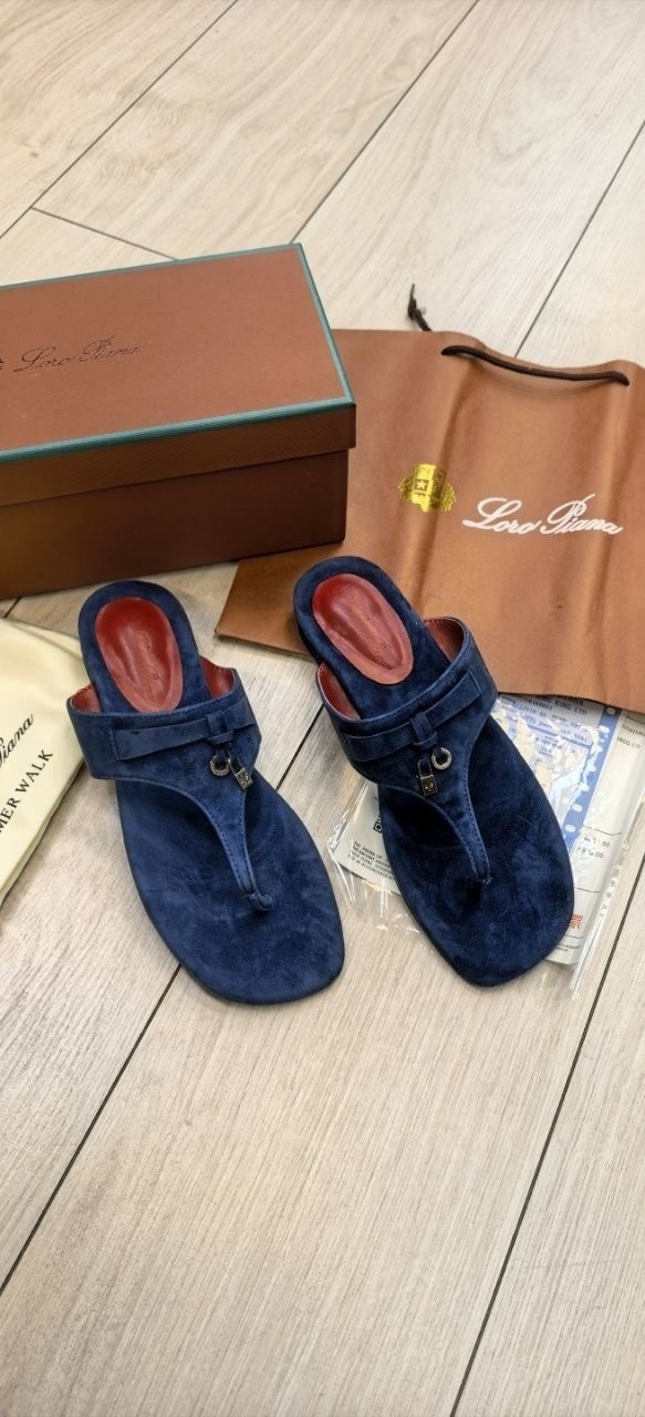 ,босоножки замшевые,босоножки loro piana,шлепанцы женские,брендовая