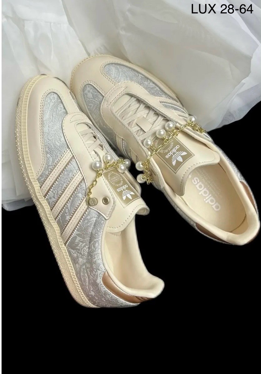 ,adidas кроссовки,кроссовки адидас,кроссовки повседневные,спортивная