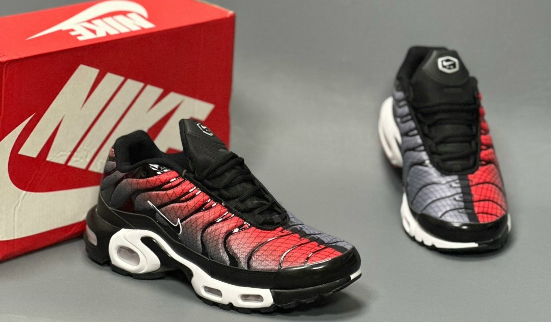 кроссовки nike air max tn plus,кроссовки мужские nike air max tn plus,nike air max tn plus,кроссовки nike air max plus,кроссовки