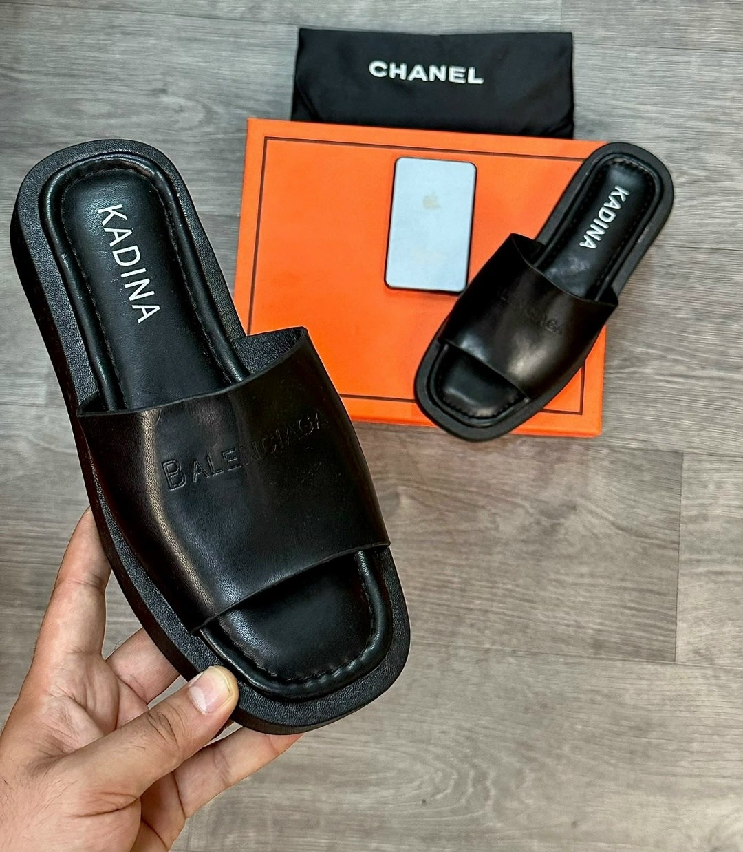 шлепанцы chanel,шлепанцы шанель,шлепанцы шанель черные,кожаные шлепанцы,