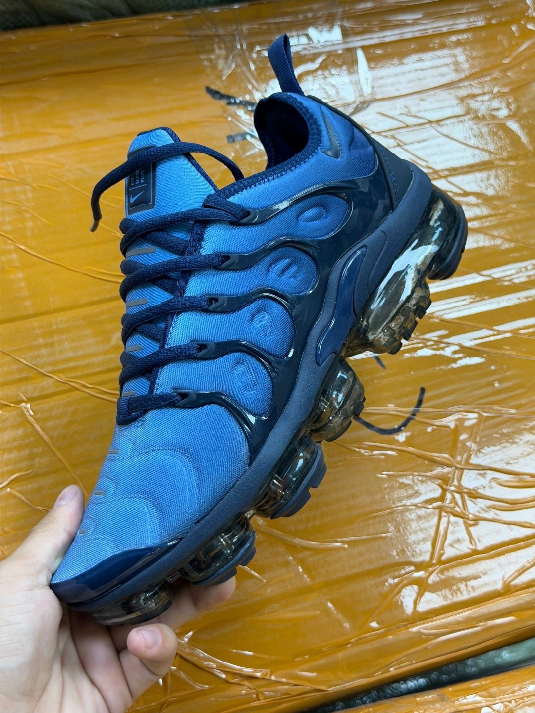 nike vapormax,nike air vapormax,nike vapormax plus,nike air vapormax plus,кроссовки nike air vapormax plus