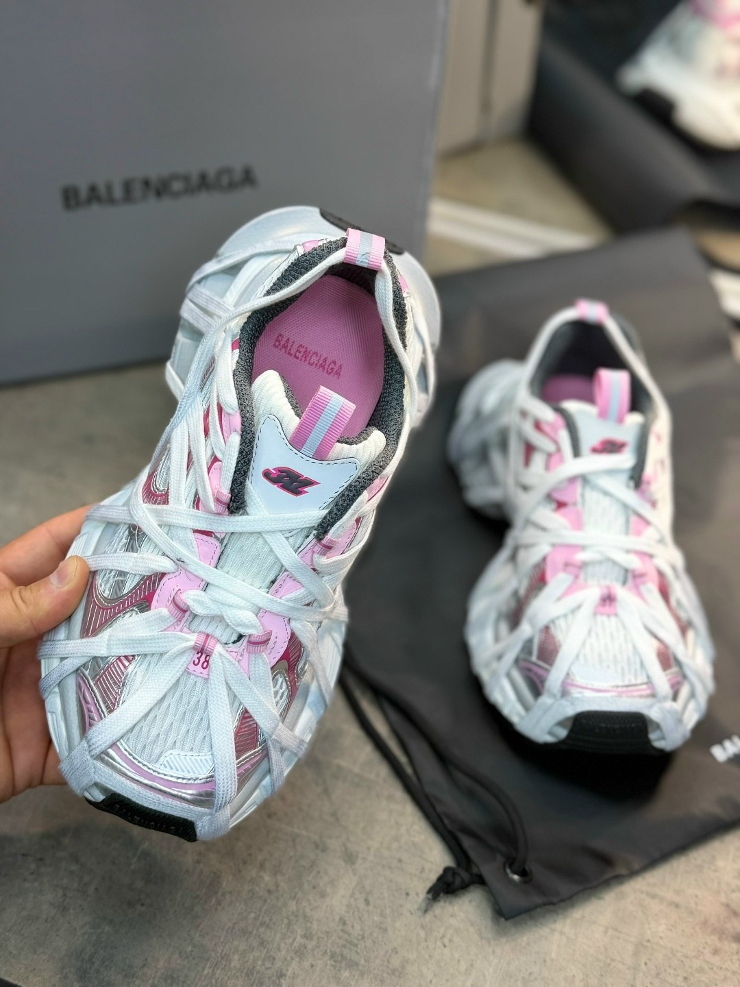 кроссовки женские balenciaga,кроссовки balenciaga,кроссовки спортивные balenciaga,кроссовки balenciaga 3 xl, balenciaga